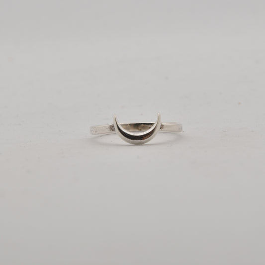 Long Half-Moon Ring